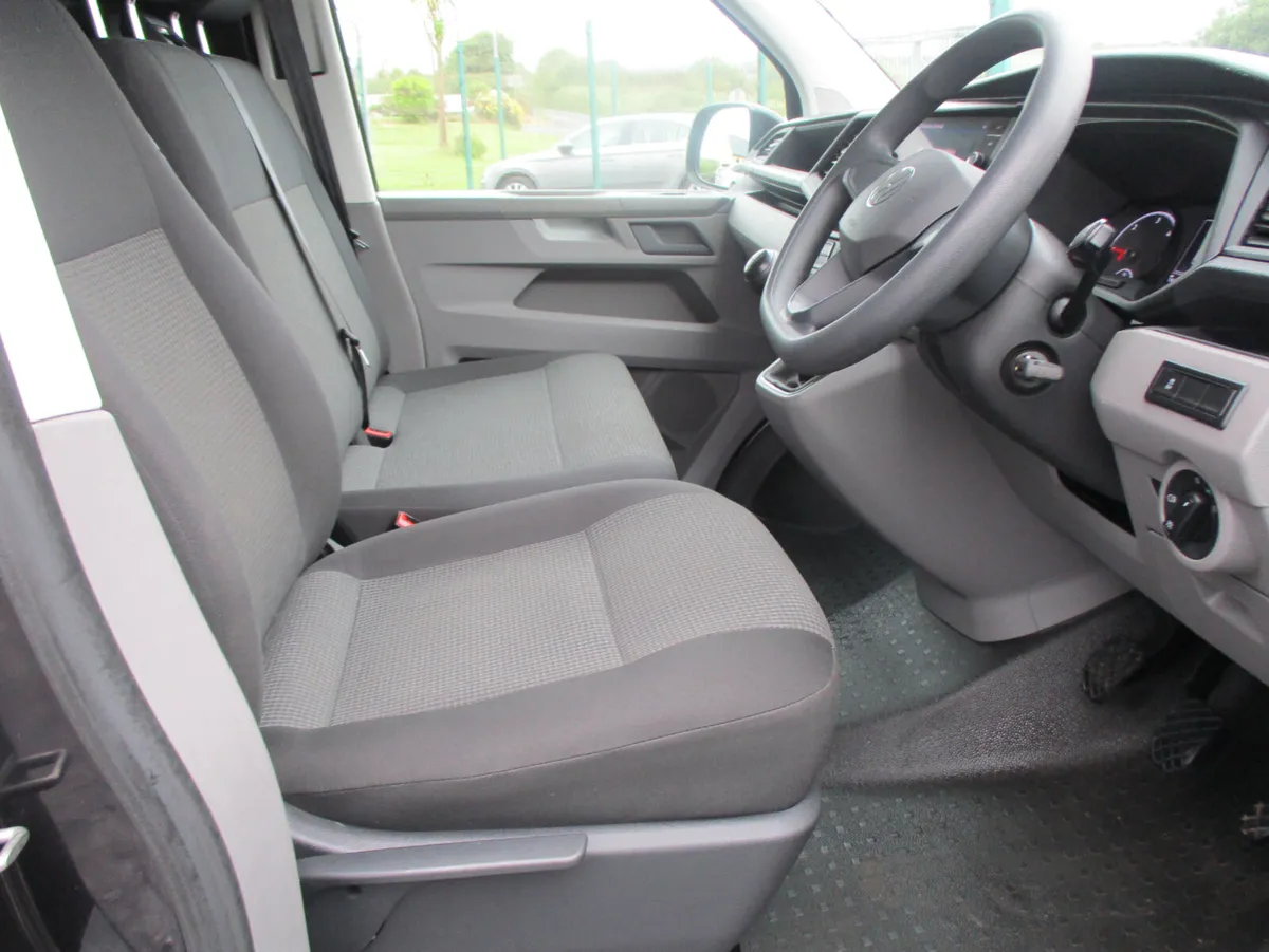 Volkswagen Transporter 2022 2.0 TDI SWB - Image 3