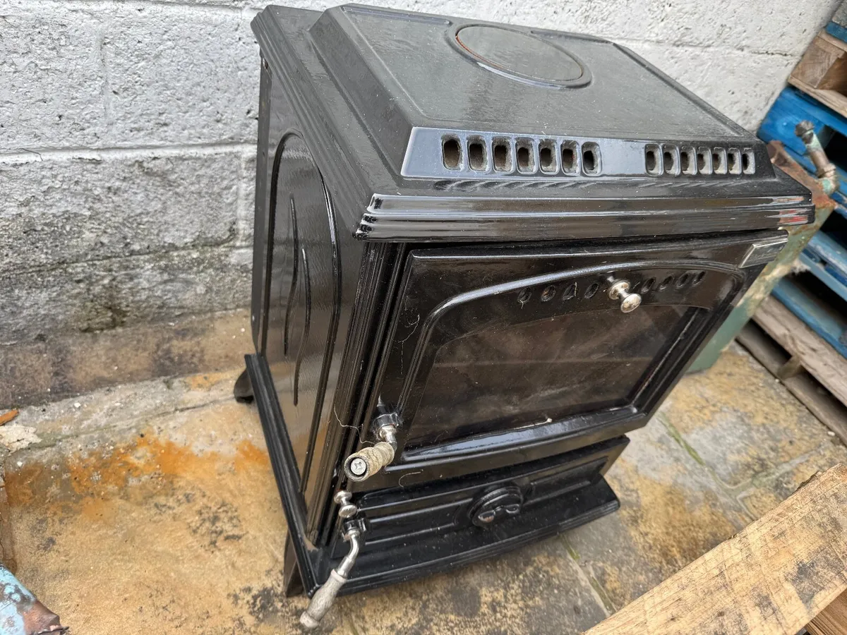 Back boiler stove - Image 1