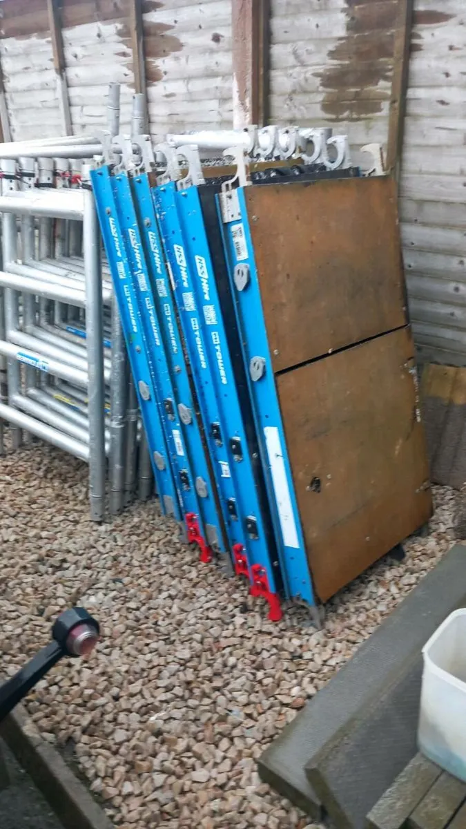 Mi tower scaffold - Image 4