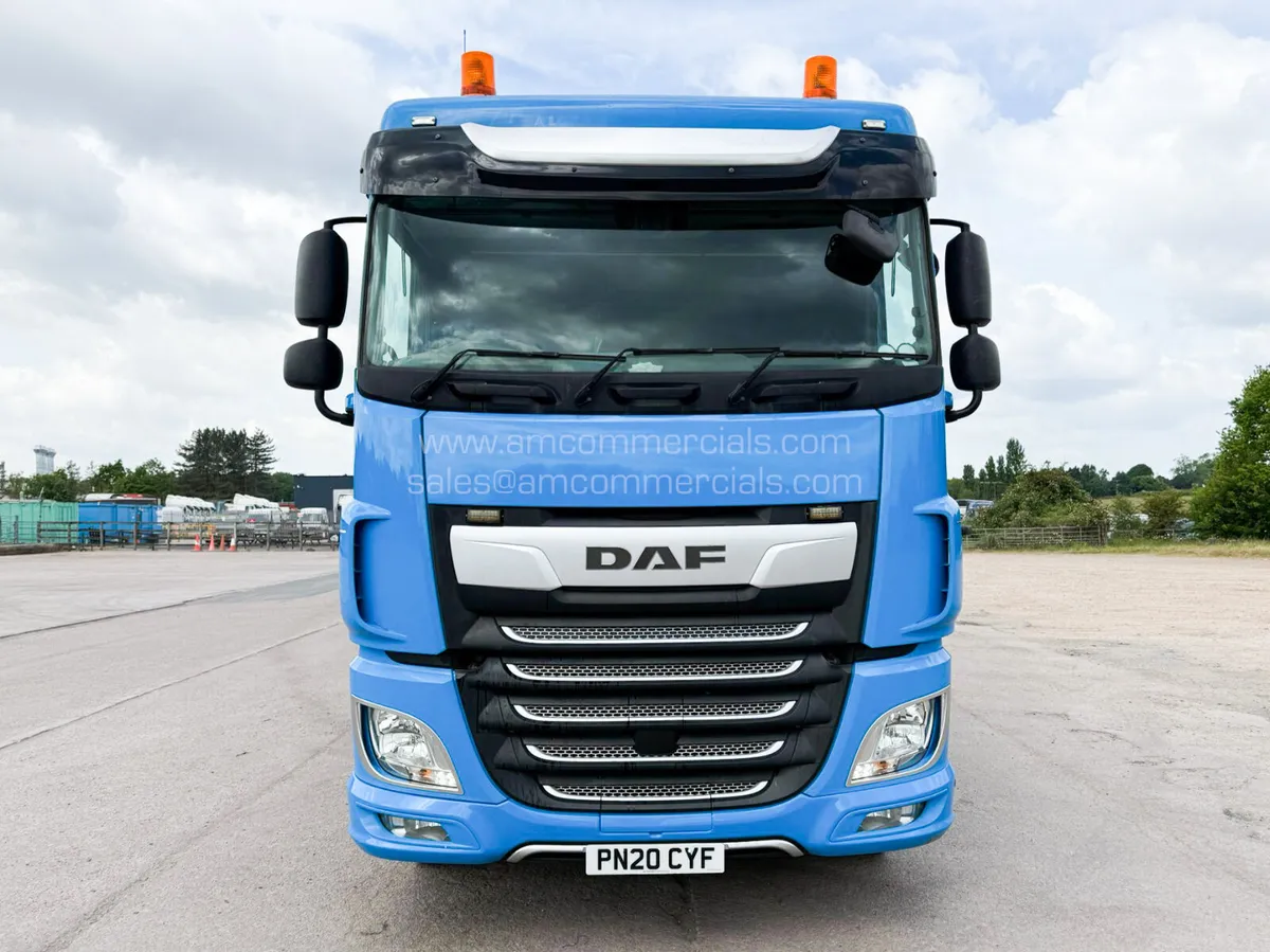 2020 (20) DAF XF 480 SPACECAB 6X2 TAG AXLE - Image 2