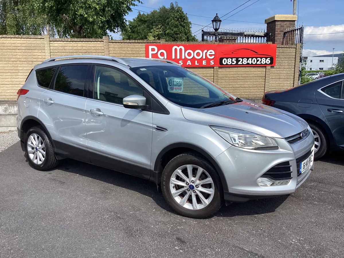 Ford Kuga ** F.S.H * TITANIUM - Image 3