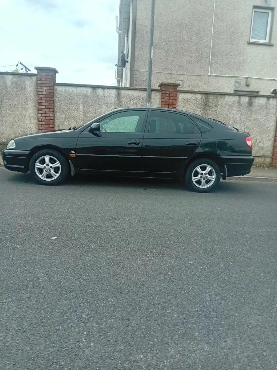 TOYOTA AVENSIS 2.0 D4 PETROL - Image 3