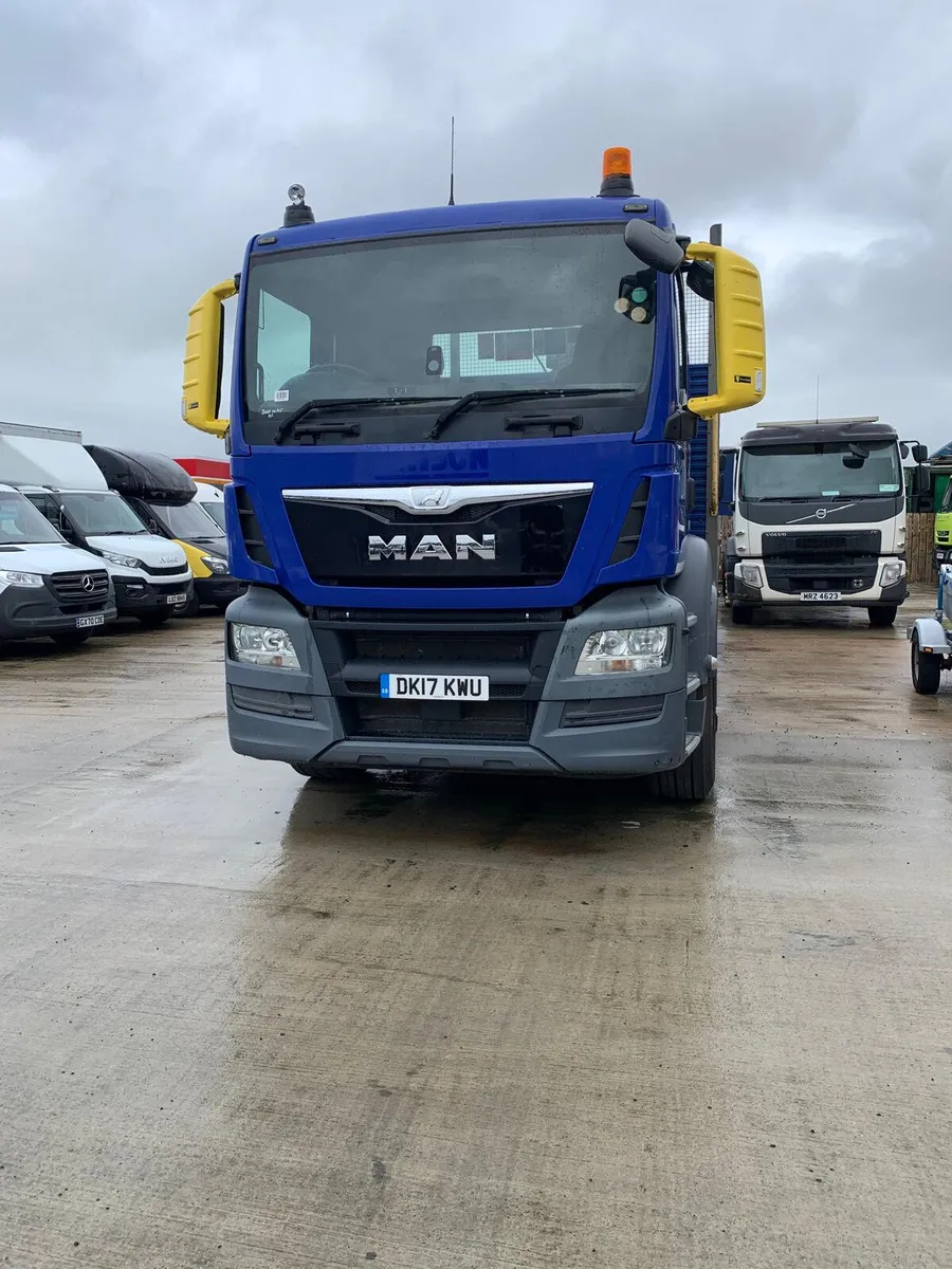 MAY 2017 MAN TGS 26-360 CRANE LORRY - Image 2
