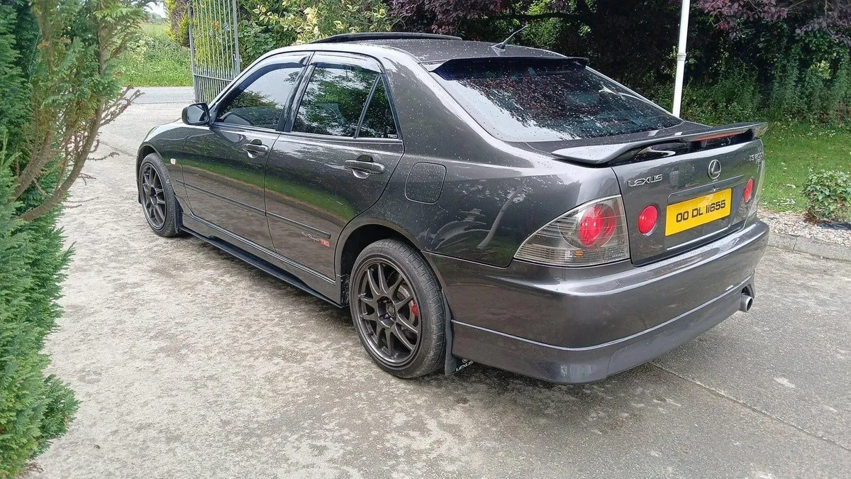 2000 lexus is200 sport - Image 4