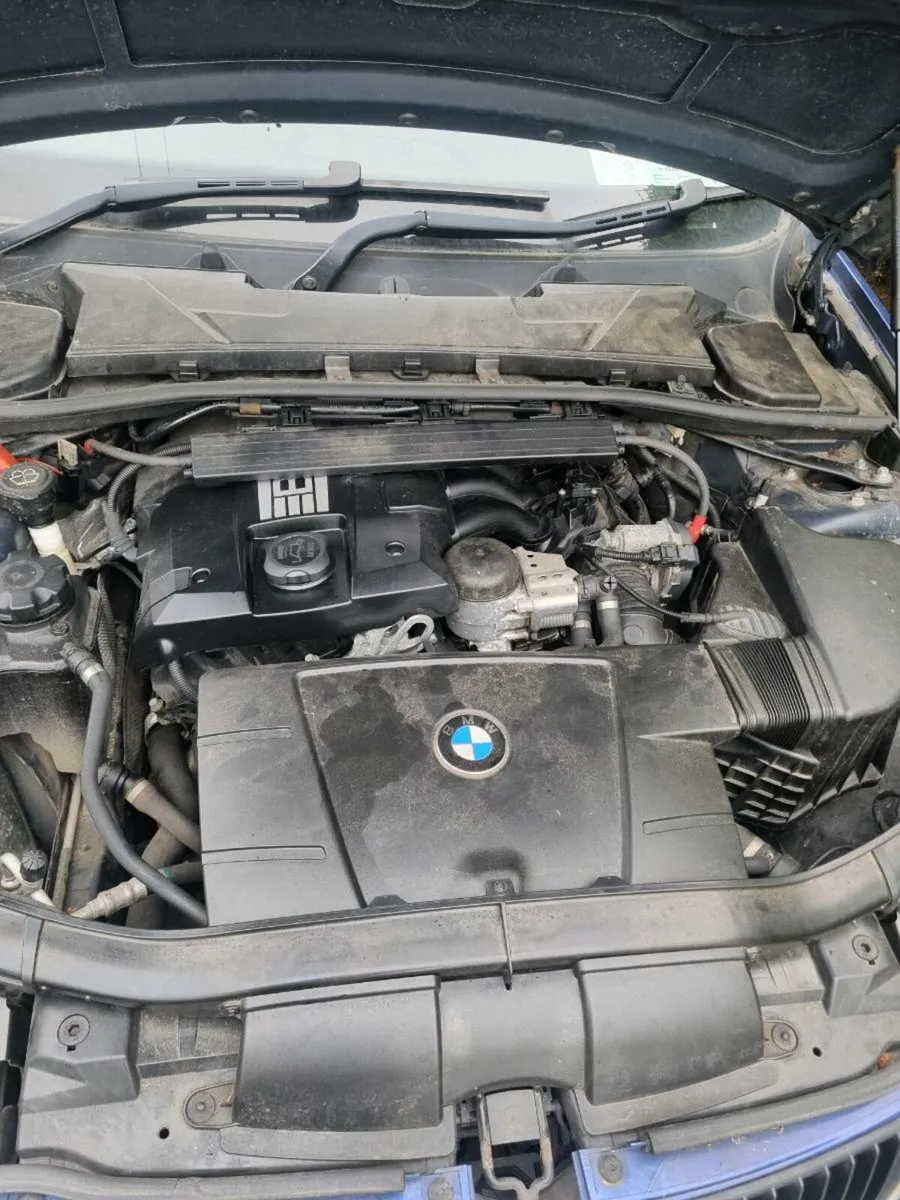 Bmw 318i e90 - Image 4