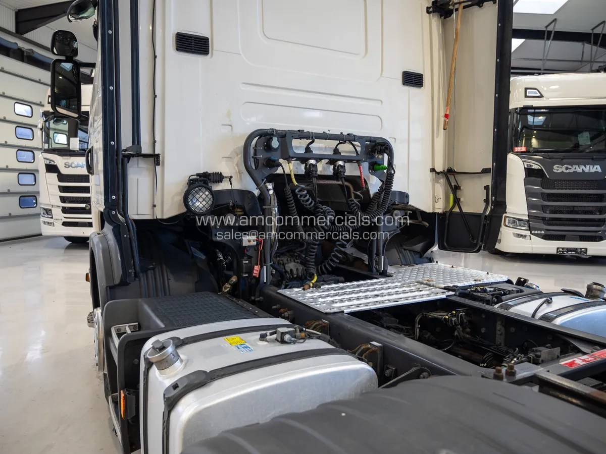 2017 (67) SCANIA R450 TOPLINE 6X2 MIDLIFT - Image 4