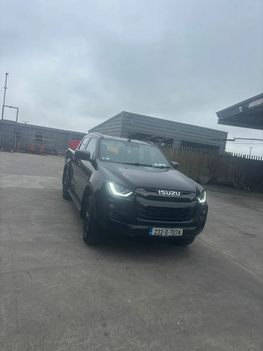 Isuzu D-Max 2023 Fresh DOE Auto - Image 2