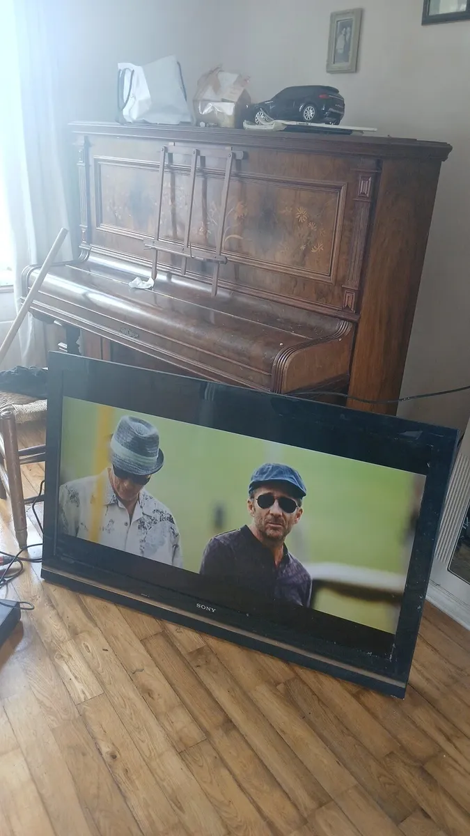 Sony 50" Tv - Image 1