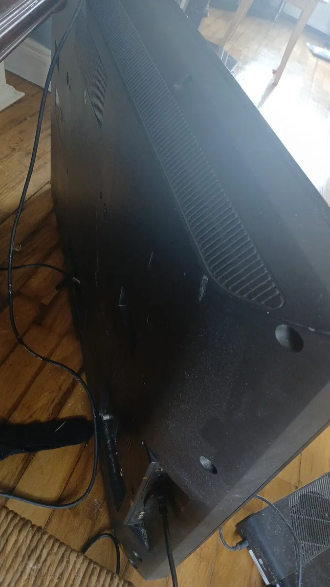 Sony 50" Tv - Image 4