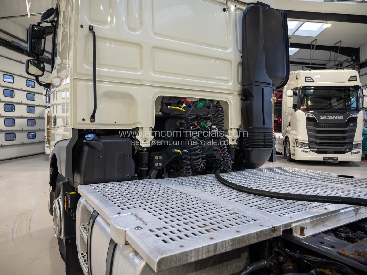 2021 (71) DAF XF 480 SUPERSPACE 6X2 LIGHT MIDLIFT - Image 4