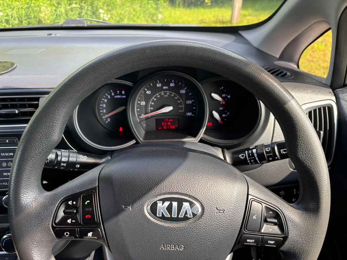 Kia Rio 2015 - Image 4