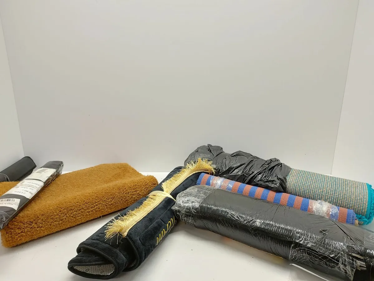 Online Auction Of A Selection Of Rugs & More! - Image 1