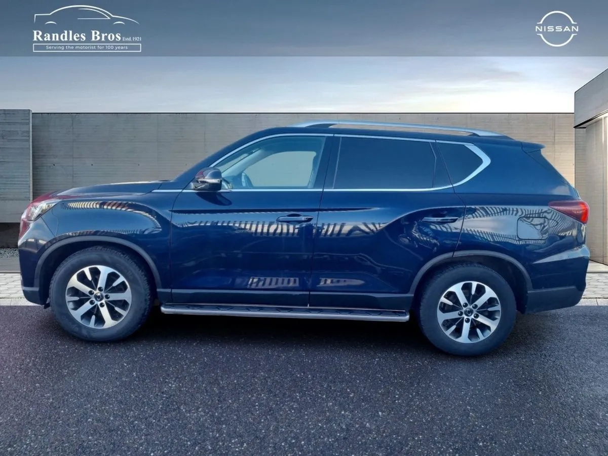 Ssangyong Rexton Rexton 2.2 P/T 4WD 2 Seat COM - Image 3