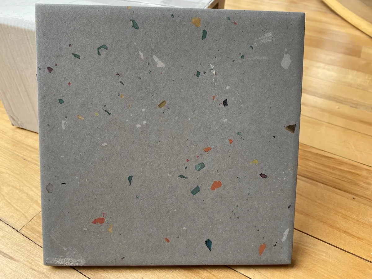 Tiles colour drops grey - Image 3