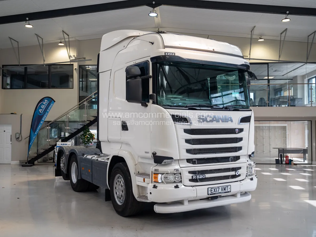 2017 (17) SCANIA R520 V8 HIGHLINE 6X2 TAG - Image 1