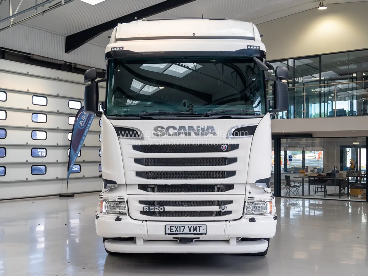2017 (17) SCANIA R520 V8 HIGHLINE 6X2 TAG - Image 2