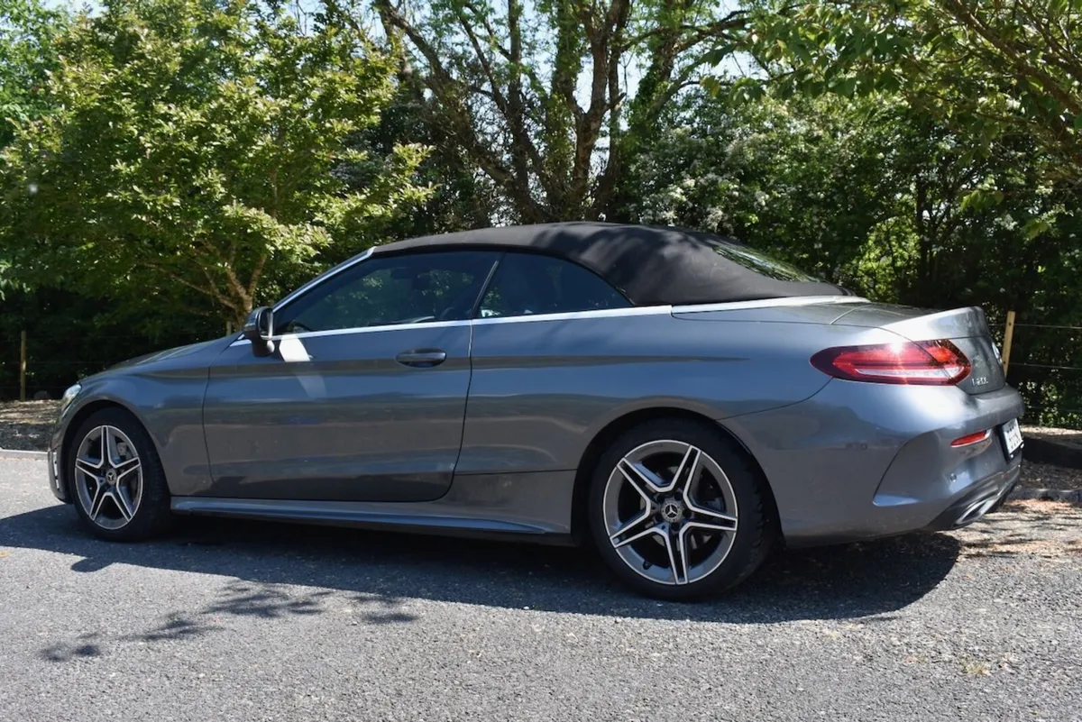 Mercedes-Benz C-Class 2019 - Image 4