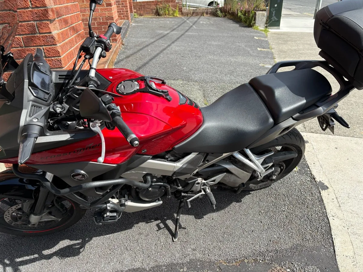 Honda Crossrunner VFR800X - Image 3