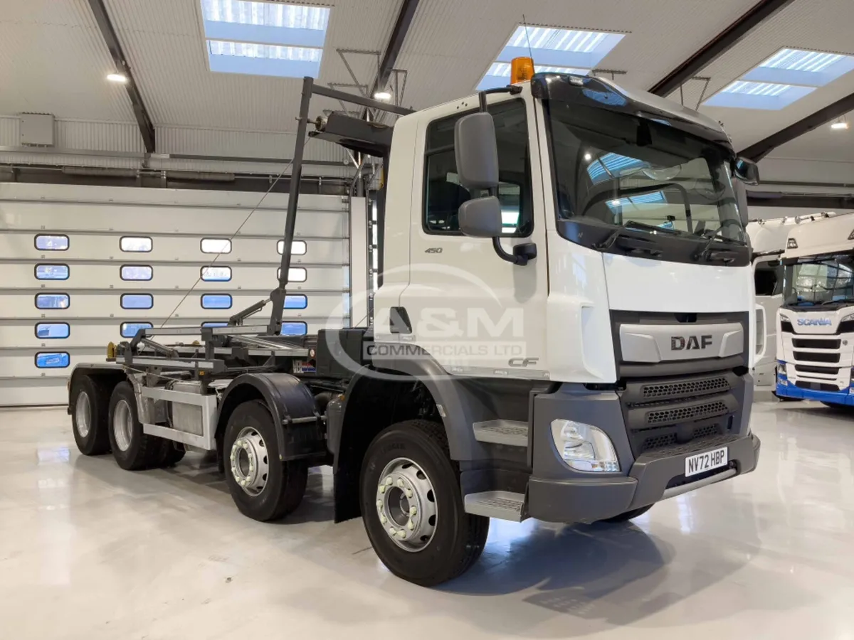 2023 (72) DAF CF 450 HOOK LOADER 32 TONNE 8X4 - Image 1