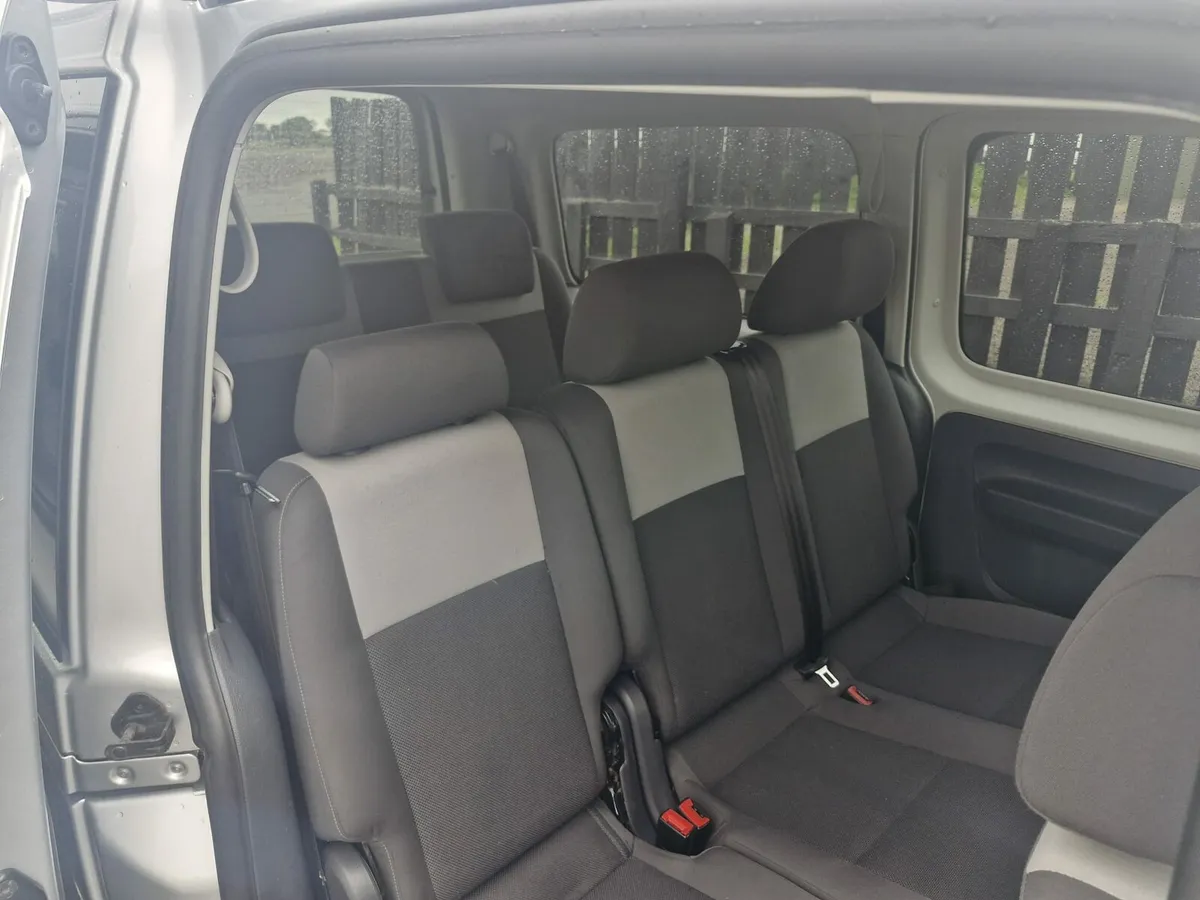 Volkswagen caddy 7 seater - Image 2
