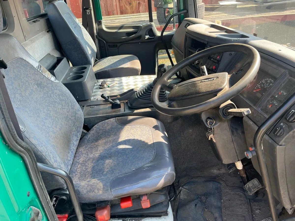 Volvo fl6 - Image 4