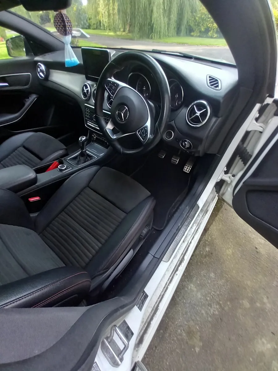 Mercedes-Benz CLA 2018 - Image 2