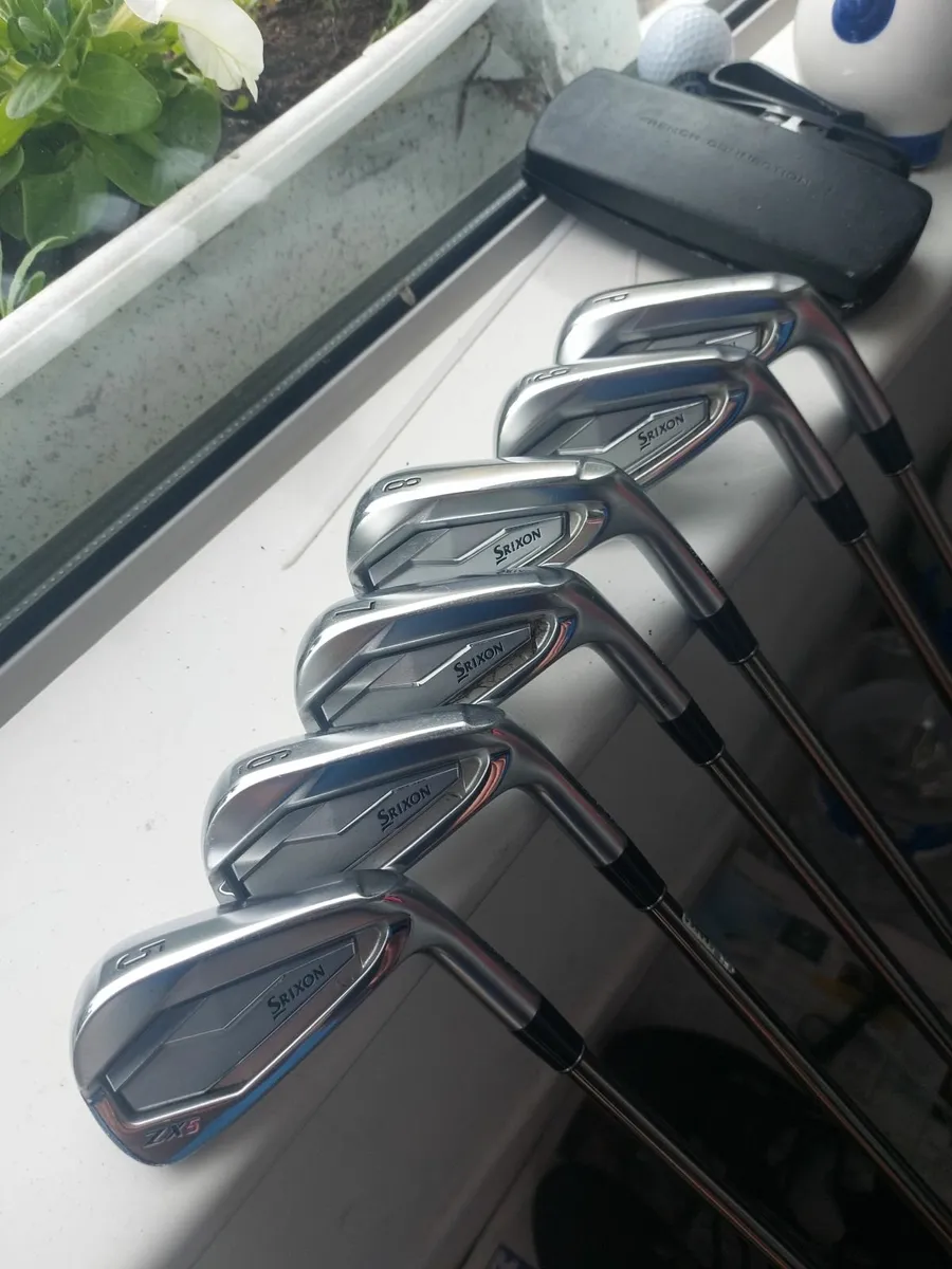 Golf clubs - Image 1