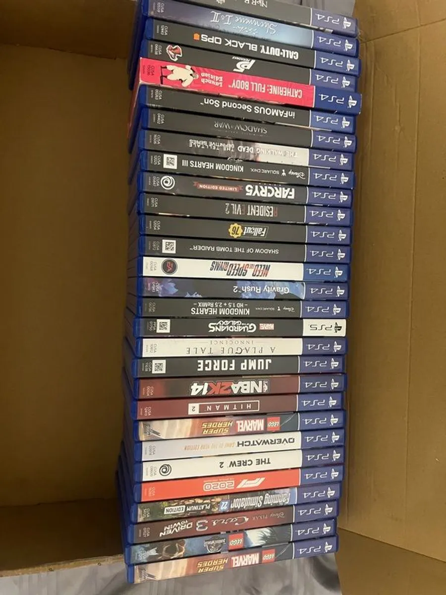 Large collection of games - Image 1