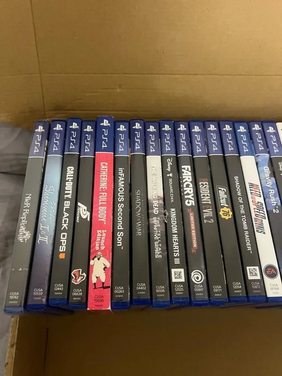 Large collection of games - Image 3