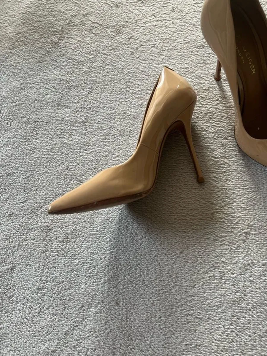 Kurt Geiger  Nude Heals Size 6 - Image 2