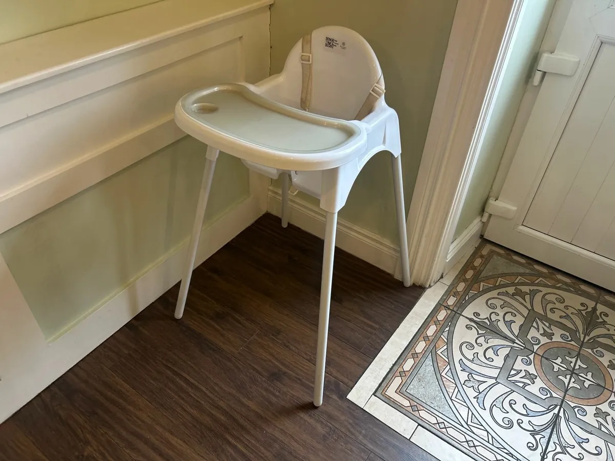 Online Auction Of A High Chair & More!