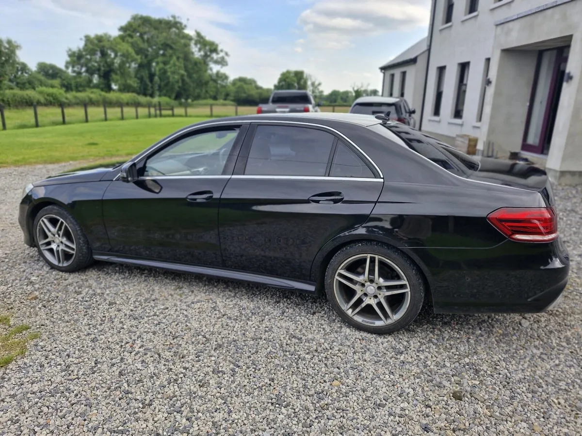 Mercedaes Benz E220 amg sport - Image 2