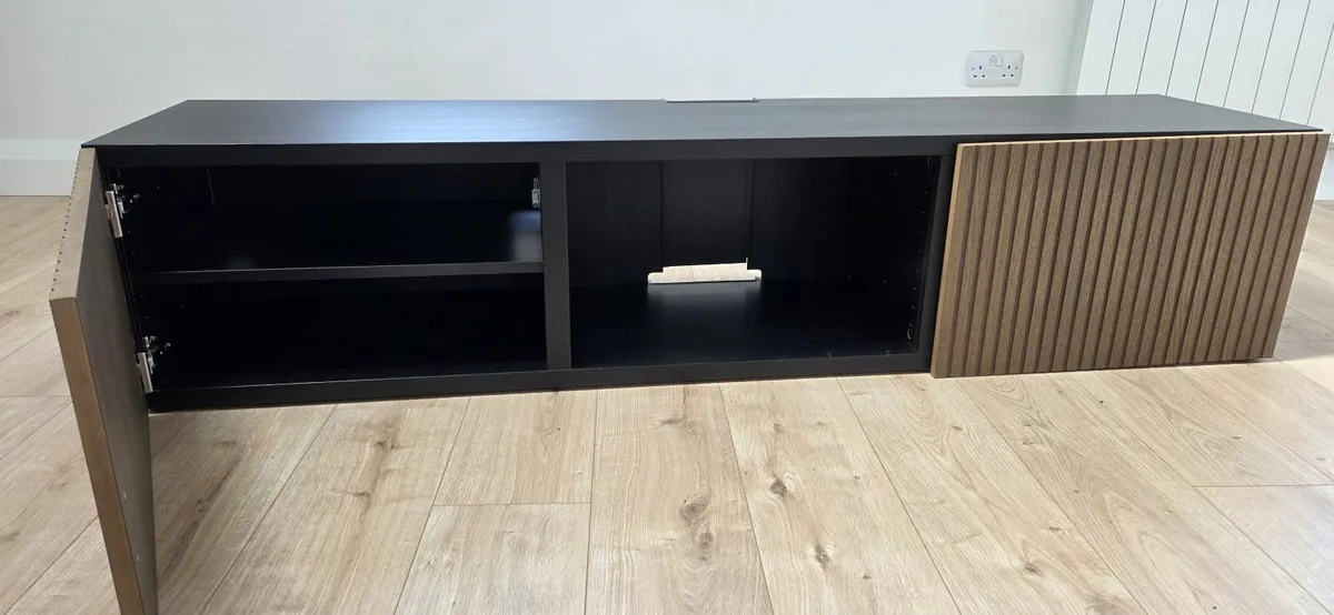 TV Unit - Image 2