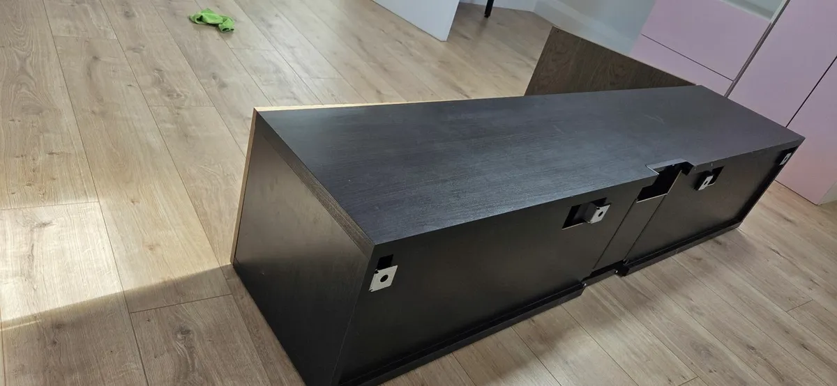 TV Unit - Image 4