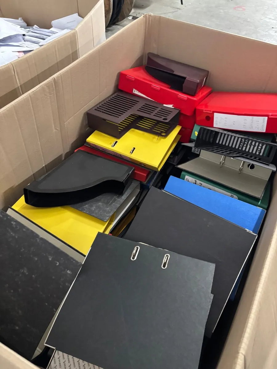 Stationary - Image 1