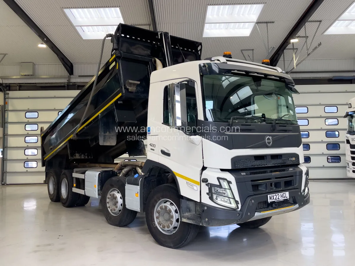 2022 VOLVO FMX 420 8X4 TIPPER - Image 1