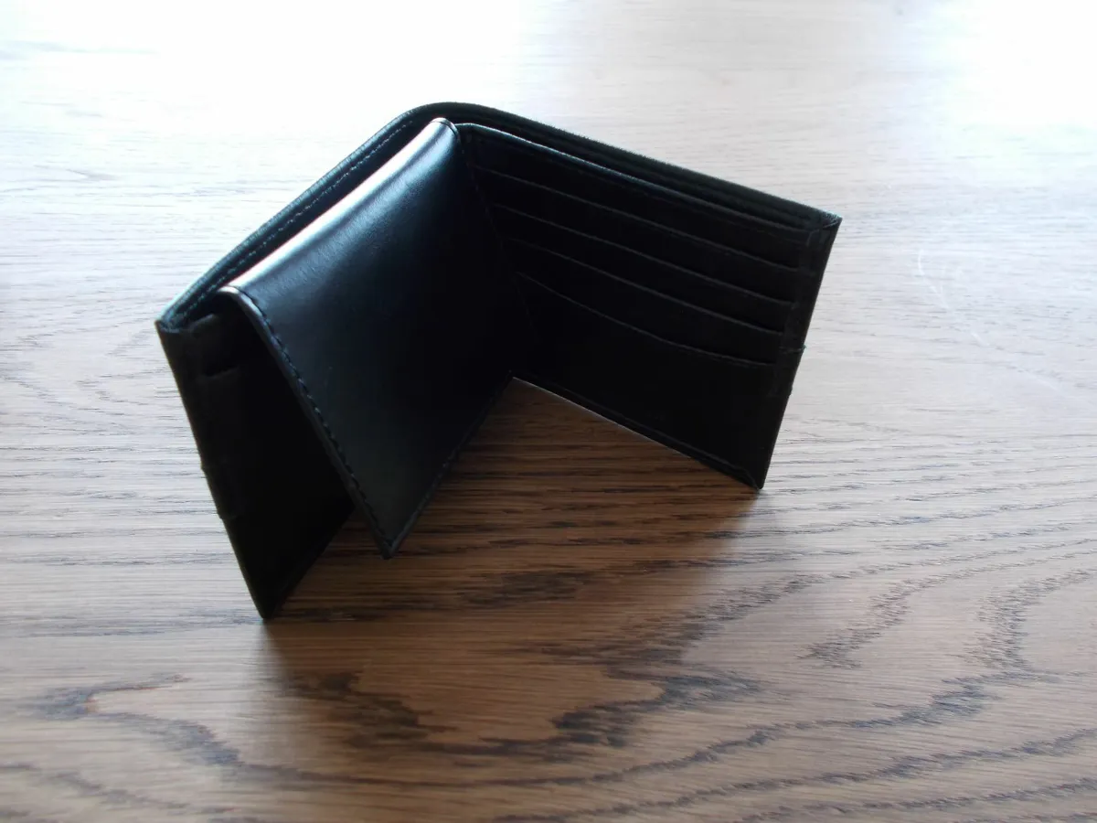 Tommy Hilfiger Wallet **NEW** - Image 3