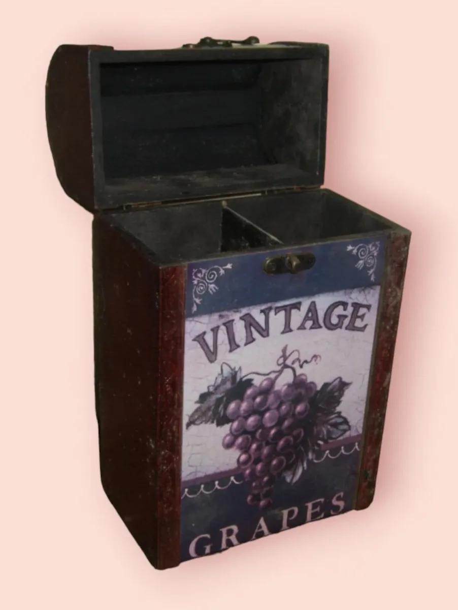 Vintage Wine Presentation/Storage Box - Image 4
