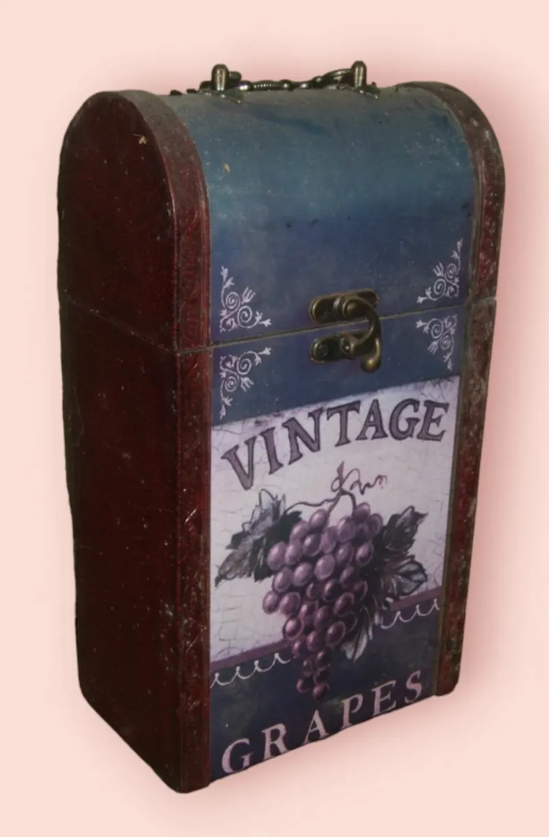 Vintage Wine Presentation/Storage Box - Image 1