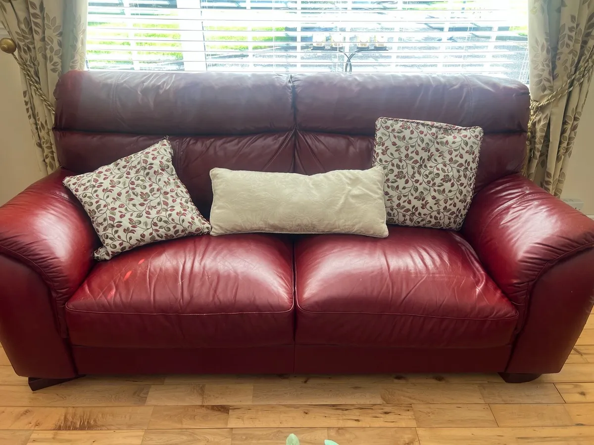 3 piece red leather suite - Image 2