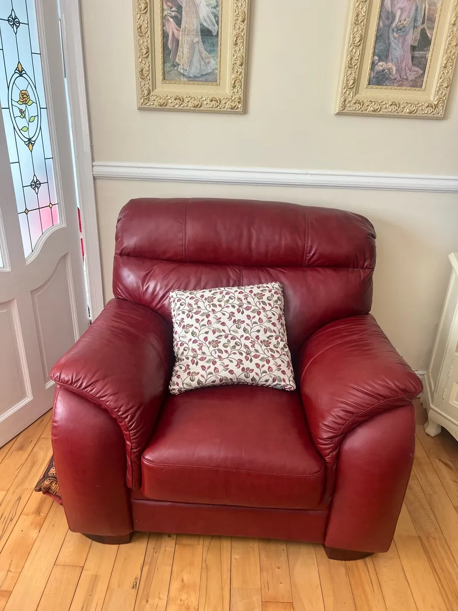 3 piece red leather suite - Image 3