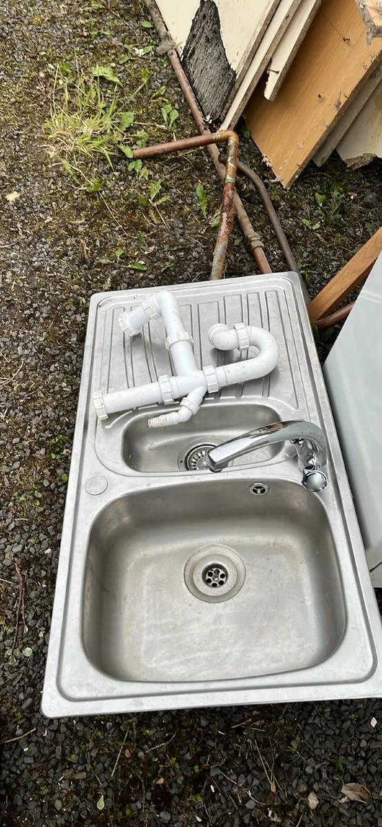 Stainless steel Kitchen sink with tap