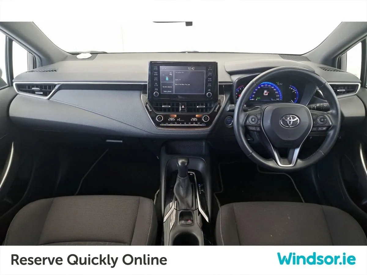 Toyota Corolla 1.8 Hybrid Luna Hatchback - Image 3