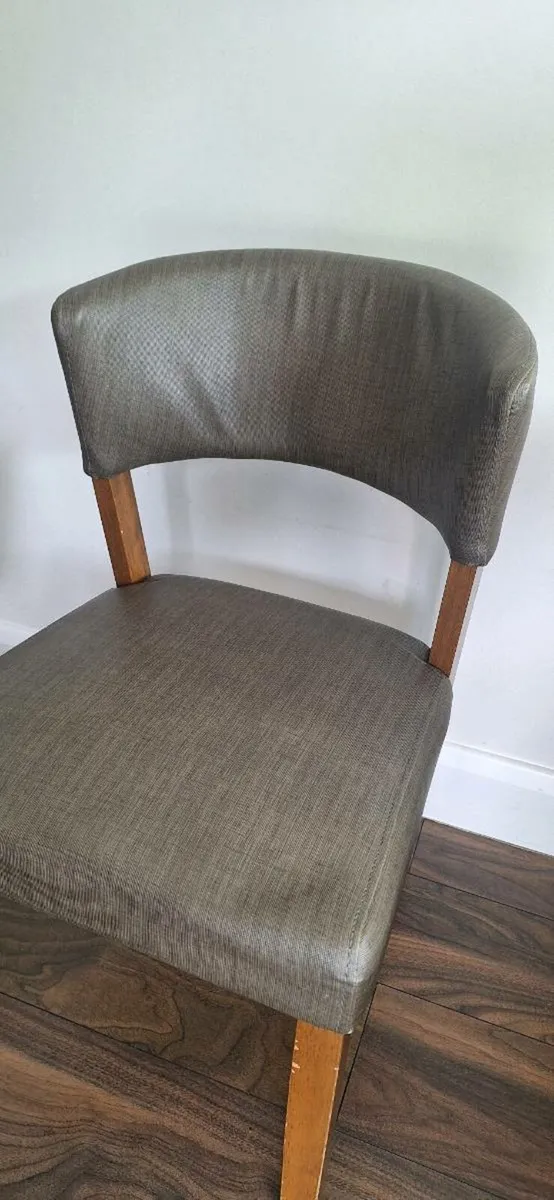 Dining chairs - Image 1