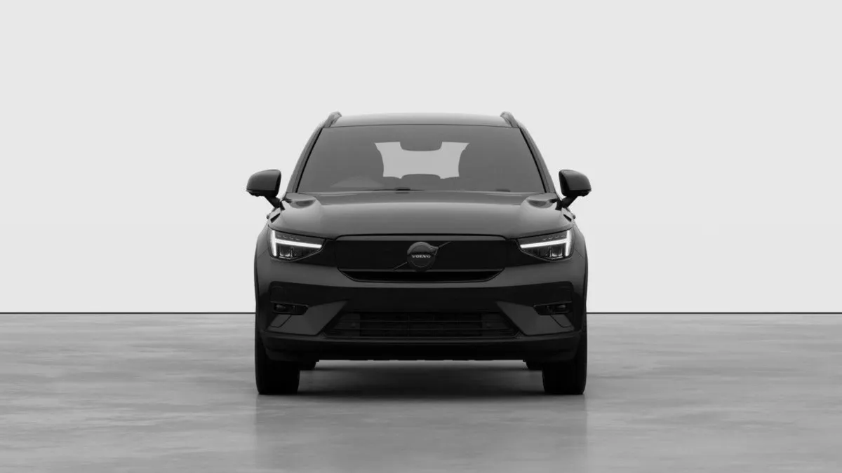 Volvo EX40 Black Edition Plus Extended Range - Image 4