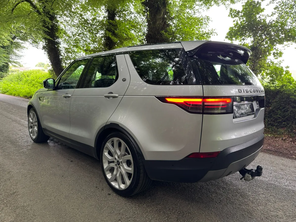 192 LANDROVER DISCOVERY SD6 7 SEATER - Image 2