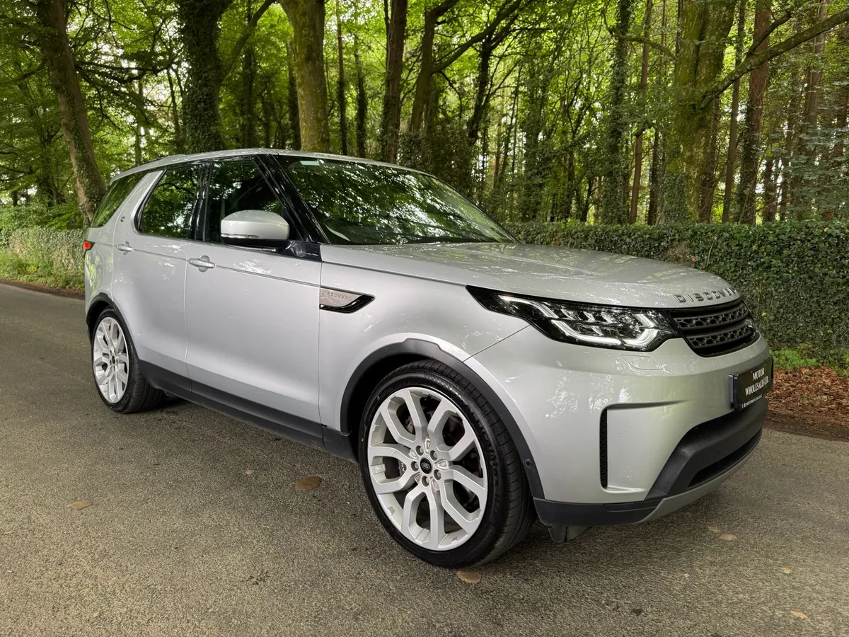 192 LANDROVER DISCOVERY SD6 7 SEATER - Image 3