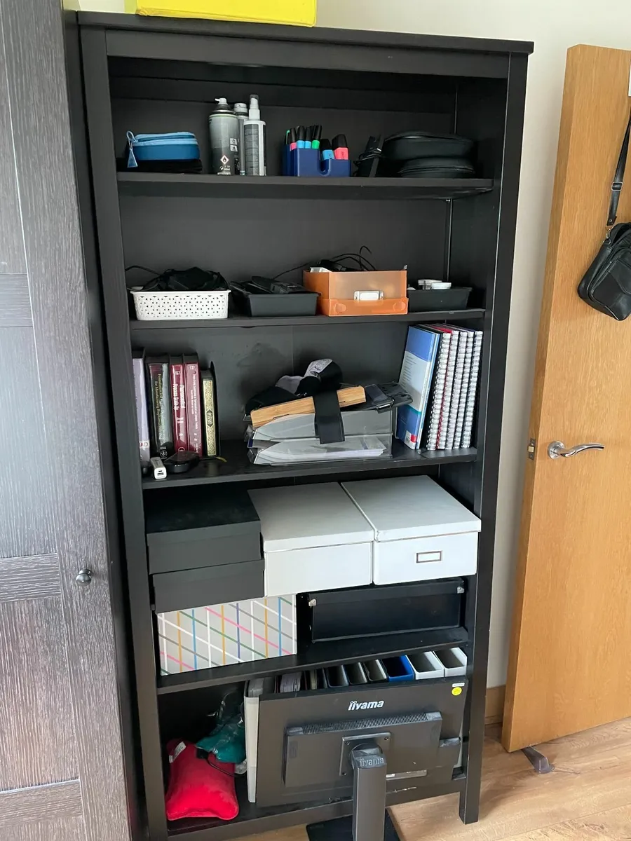 Matching shelving units for office or living room - Image 2