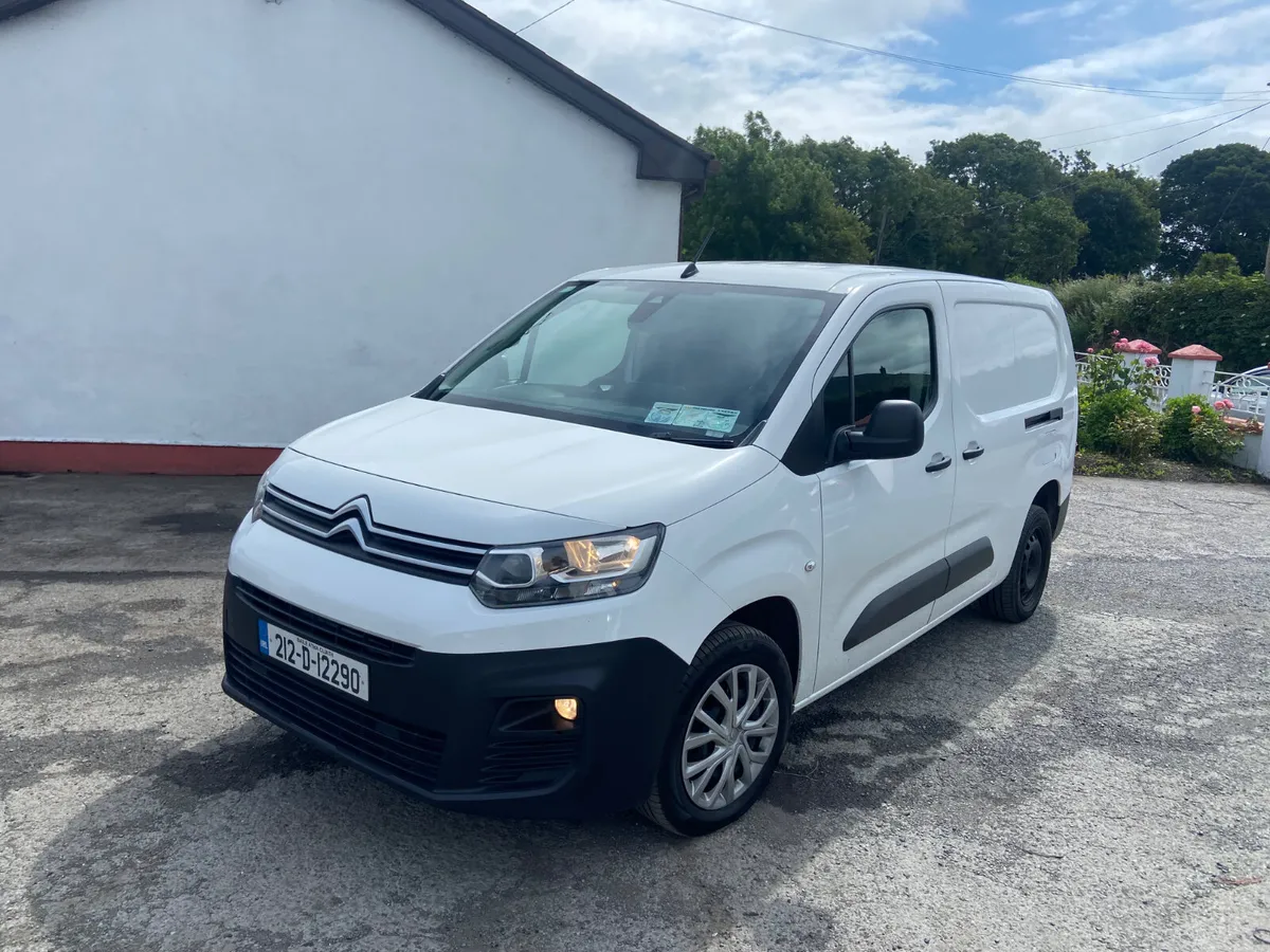 Citroen Berlingo 2021 - Image 2