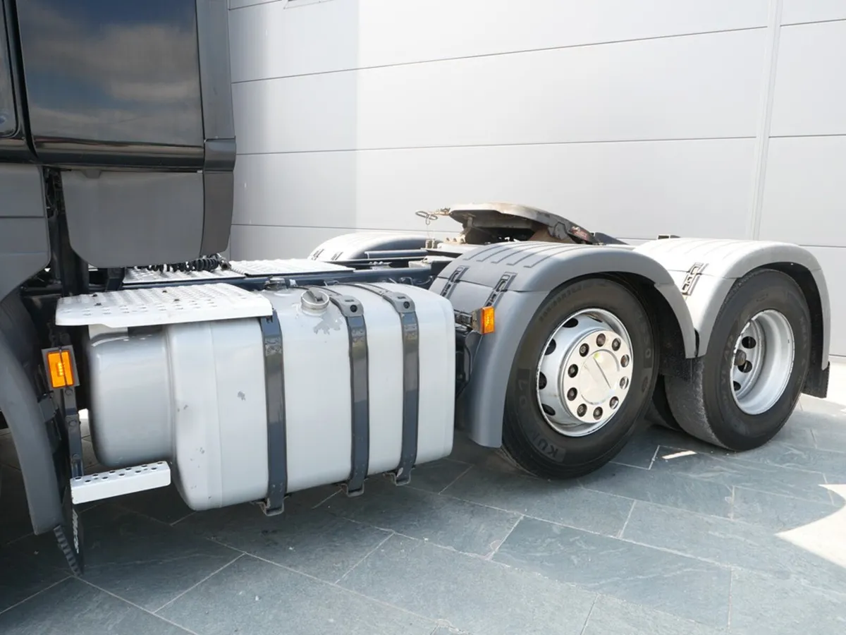 Scania R450 Highline 6x2 Midlift auto gearbox - Image 4